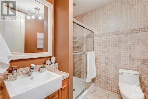 515 St Laurent Boulevard Unit#639, Ottawa, ON - Indoor Photo Showing Bathroom