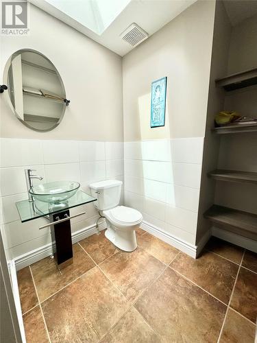6 Elizabeth Street, Lewisporte, NL - Indoor Photo Showing Bathroom