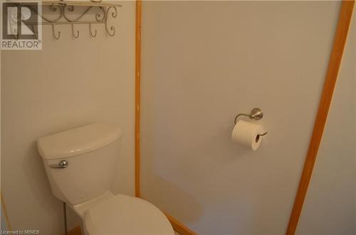 208 W Sweezy Street, Trout Creek, ON - Indoor Photo Showing Bathroom