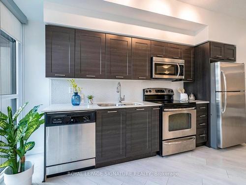 515-169 Fort York Blvd, Toronto, ON - Indoor Photo Showing Kitchen With Stainless Steel Kitchen