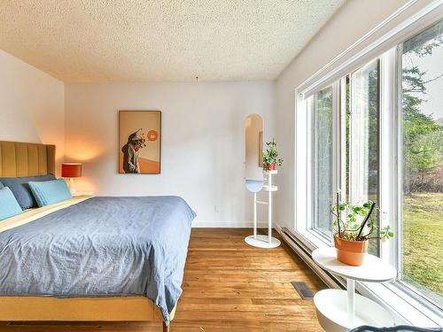 Master bedroom - 750 Ch. Des Hauteurs, Sainte-Marguerite-Du-Lac-Masson, QC - Indoor Photo Showing Bedroom