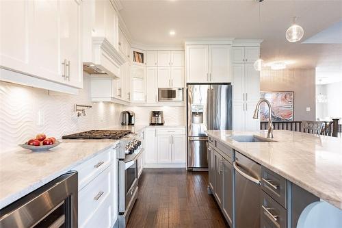 149 New Lakeshore Road, Port Dover, ON - Indoor Photo Showing Kitchen With Upgraded Kitchen