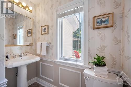 49 Cedar Road, Ottawa, ON - Indoor Photo Showing Bathroom