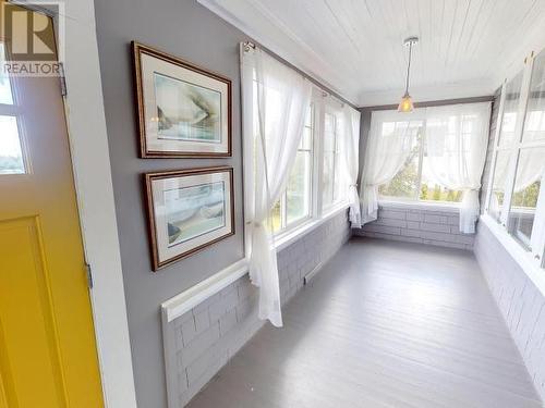 5662 Marine Ave, Powell River, BC - Indoor Photo Showing Other Room