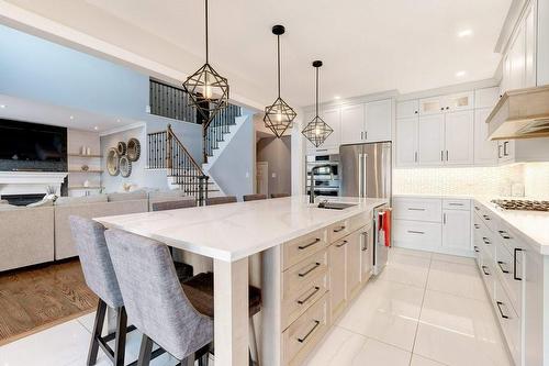 79 Kaufman Drive, Binbrook, ON - Indoor Photo Showing Kitchen With Upgraded Kitchen