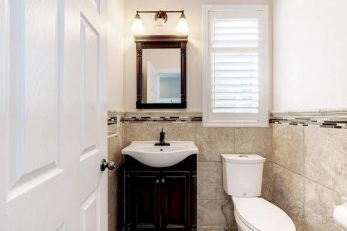 79 Kaufman Drive, Binbrook, ON - Indoor Photo Showing Bathroom