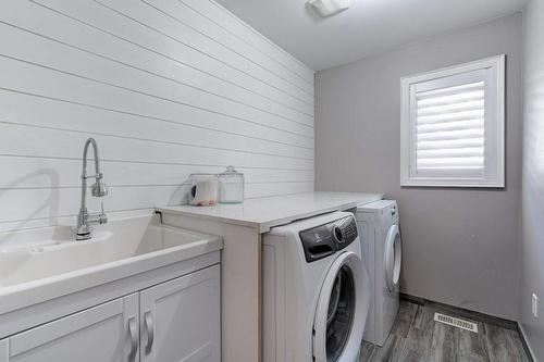 79 Kaufman Drive, Binbrook, ON - Indoor Photo Showing Laundry Room