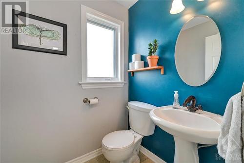 604 Puffin Court, Ottawa, ON - Indoor Photo Showing Bathroom