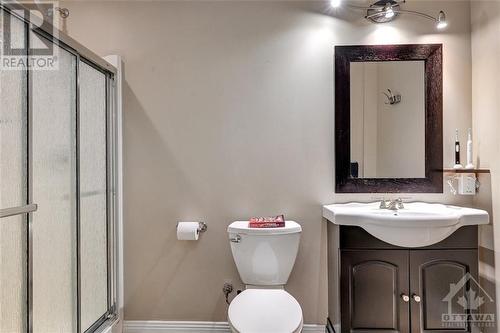 604 Puffin Court, Ottawa, ON - Indoor Photo Showing Bathroom