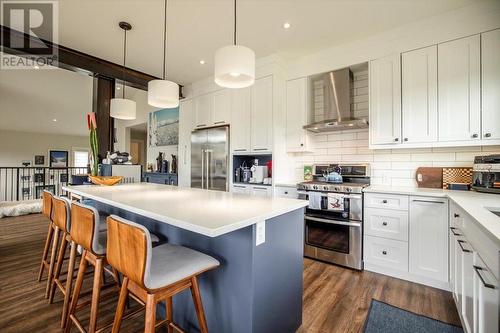 7 Single Track Way, Fernie, BC - Indoor Photo Showing Kitchen