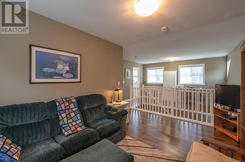 2450 Radio Tower Road Unit# 114, Oliver, BC - Indoor Photo Showing Living Room