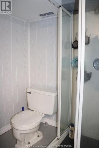 131 Talbot Street West, Blenheim, ON - Indoor Photo Showing Bathroom