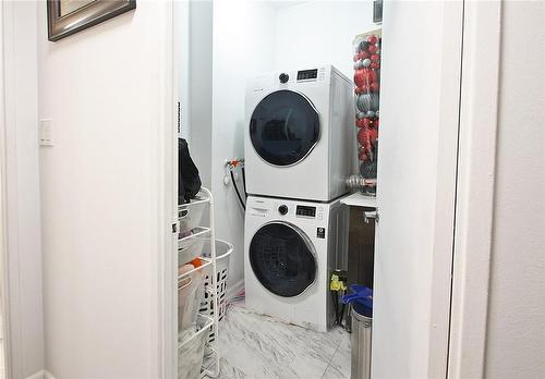 145 Hillcrest Avenue|Unit #209, Mississauga, ON - Indoor Photo Showing Laundry Room