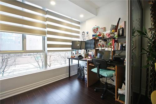145 Hillcrest Avenue|Unit #209, Mississauga, ON - Indoor Photo Showing Other Room