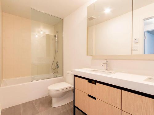 Salle de bains - 2212-60 Rue De L'Éclipse, Brossard, QC - Indoor Photo Showing Bathroom