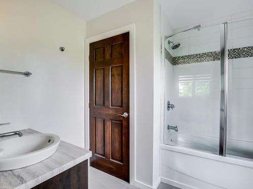 Bathroom - 244 Ch. Freeman, Gatineau (Hull), QC - Indoor Photo Showing Bathroom