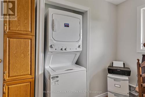 422 Marble Point Road, Marmora And Lake, ON - Indoor Photo Showing Laundry Room