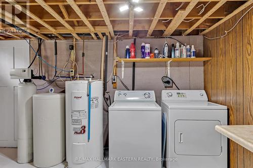 422 Marble Point Road, Marmora And Lake, ON - Indoor Photo Showing Laundry Room