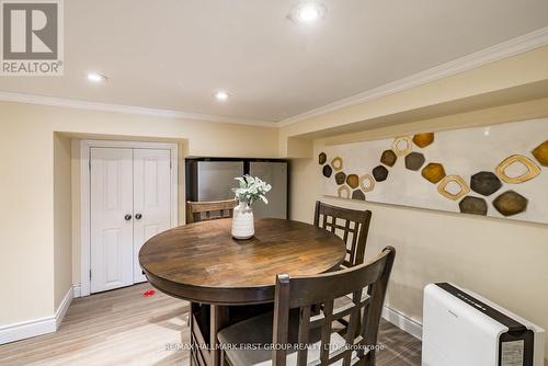 22 Kinsmen Court, Whitby, ON - Indoor Photo Showing Dining Room