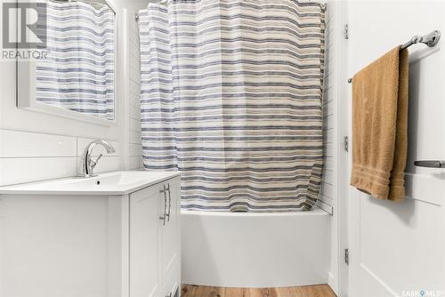 112 Green Avenue, Regina Beach, SK - Indoor Photo Showing Bathroom