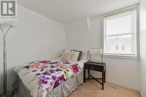 67 - 760 Lawrence Avenue W, Toronto, ON - Indoor Photo Showing Bedroom
