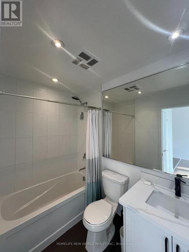 812 - 170 Fort York Boulevard, Toronto, ON - Indoor Photo Showing Bathroom