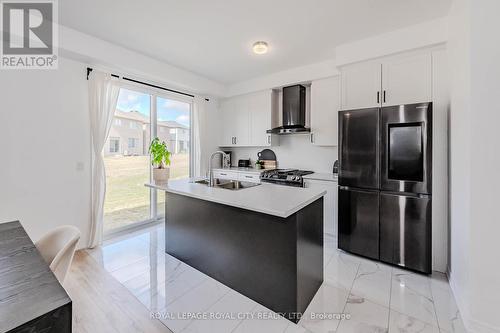 79 Elliot Avenue W, Centre Wellington, ON - Indoor Photo Showing Kitchen With Double Sink