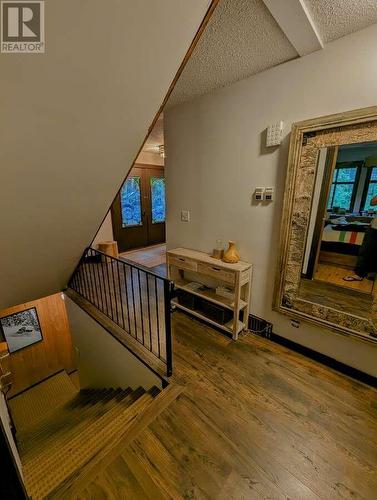 3025 Camozzi Road, Revelstoke, BC - Indoor Photo Showing Other Room