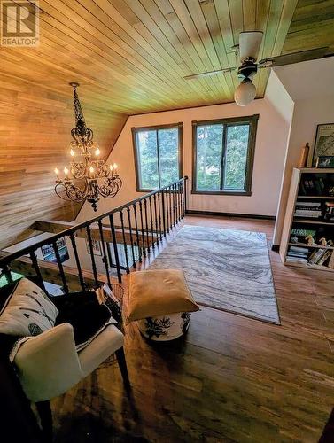 3025 Camozzi Road, Revelstoke, BC - Indoor Photo Showing Bedroom