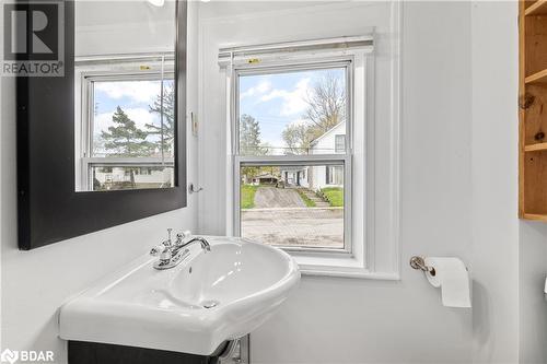 41 Baldwin Street, Belleville, ON - Indoor Photo Showing Bathroom