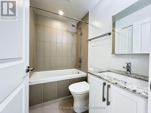 1202A - 9608 Yonge Street, Richmond Hill, ON - Indoor Photo Showing Bathroom