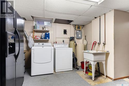 339 Trifunov Crescent, Regina, SK - Indoor Photo Showing Laundry Room