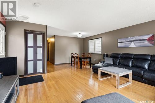 339 Trifunov Crescent, Regina, SK - Indoor Photo Showing Living Room