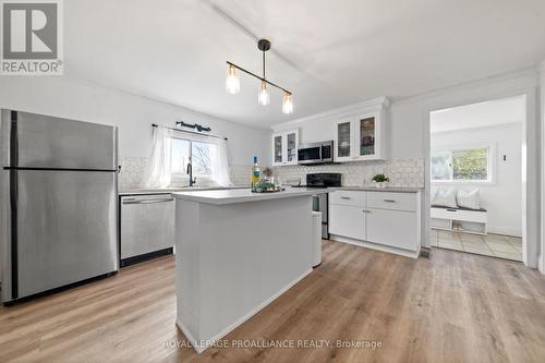 41 Baldwin Street, Belleville, ON - Indoor Photo Showing Kitchen With Stainless Steel Kitchen With Upgraded Kitchen
