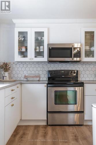 41 Baldwin Street, Belleville, ON - Indoor Photo Showing Kitchen With Stainless Steel Kitchen