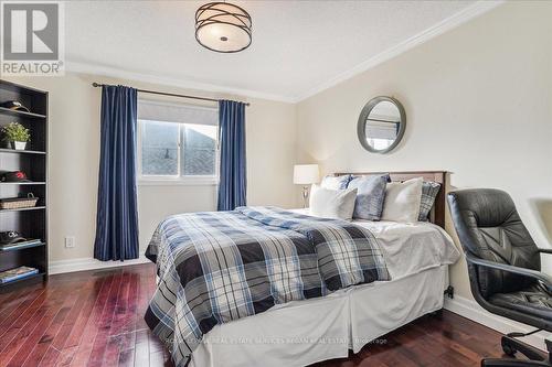 1360 Winterberry Drive, Burlington, ON - Indoor Photo Showing Bedroom