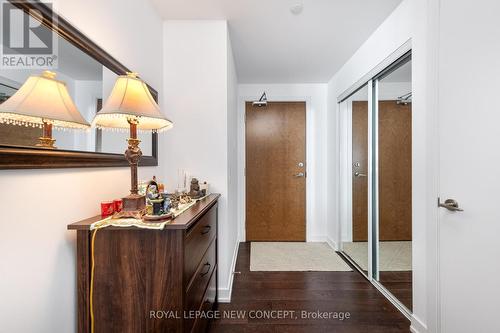 3203 - 2212 Lake Shore Boulevard W, Toronto, ON - Indoor Photo Showing Other Room