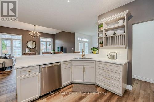 34 Treeview Drive, Woolwich, ON - Indoor Photo Showing Kitchen
