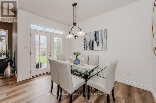 34 Treeview Drive, Waterloo, ON - Indoor Photo Showing Dining Room