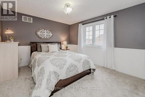 34 Treeview Drive, Waterloo, ON - Indoor Photo Showing Bedroom