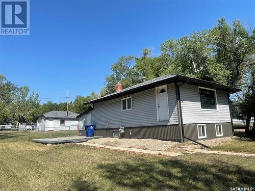 312 4Th Avenue, Dodsland, SK - Outdoor With Exterior