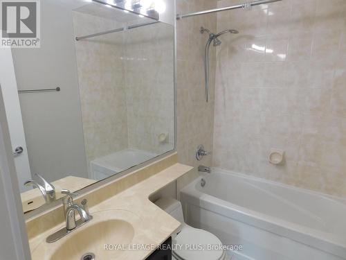 1103 - 90 Absolute Avenue, Mississauga, ON - Indoor Photo Showing Bathroom