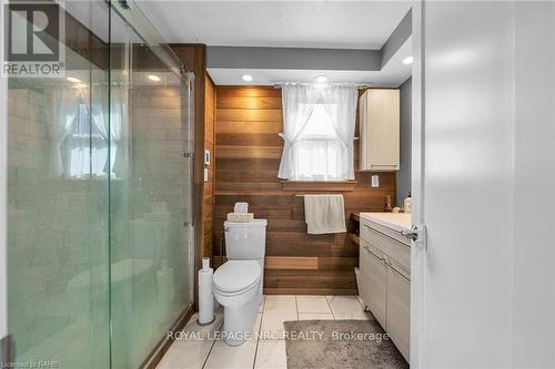 2970 Lakeshore Road, Haldimand, ON - Indoor Photo Showing Bathroom