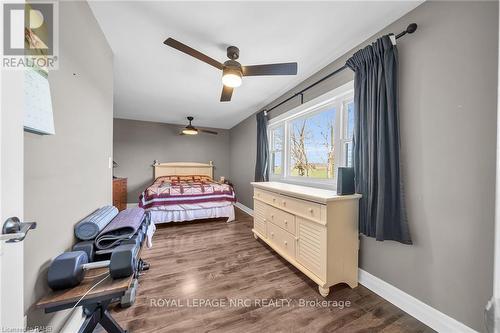 2970 Lakeshore Road, Haldimand, ON - Indoor Photo Showing Bedroom