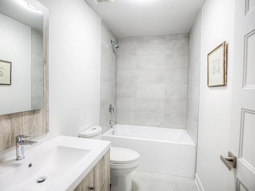 Bathroom - 5331 Rue Gilles-Tremblay, Vaudreuil-Dorion, QC 