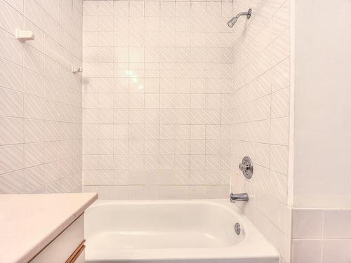 Salle de bains - 102-3626 Rue Aylmer, Montréal (Le Plateau-Mont-Royal), QC - Indoor Photo Showing Bathroom