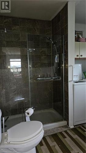 114 Lindsay Road 5, Northern Bruce Peninsula, ON - Indoor Photo Showing Bathroom