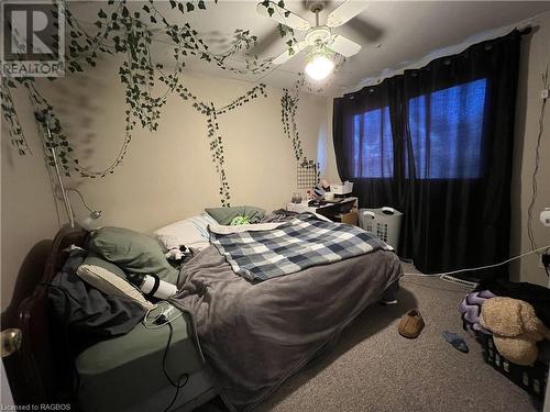 222 Willow Road, Kincardine, ON - Indoor Photo Showing Bedroom