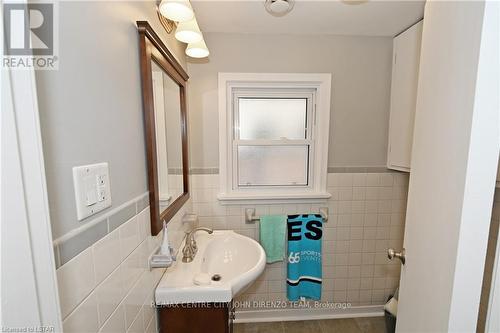 3197 Lindley Street, Malahide, ON - Indoor Photo Showing Bathroom