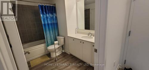 506 - 243 Northfield Drive E, Waterloo, ON - Indoor Photo Showing Bathroom